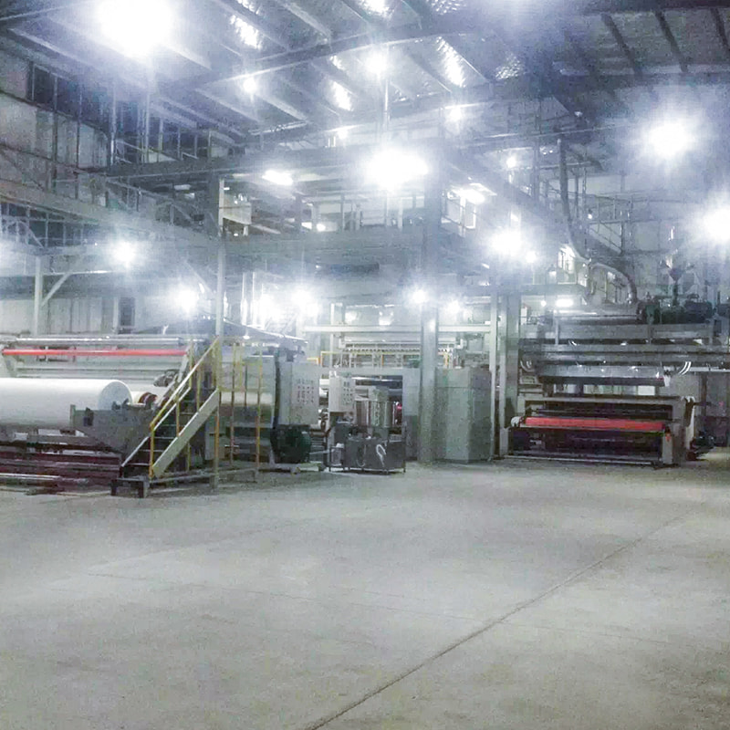 آلة صنع الأقمشة غير المنسوجة SMMS آلة صنع الأقمشة غير المنسوجة SMMS